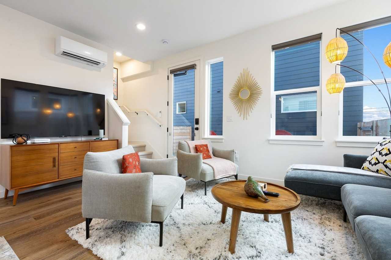 4404 37th Ave Sw #1054655P - Photo 3 of 38