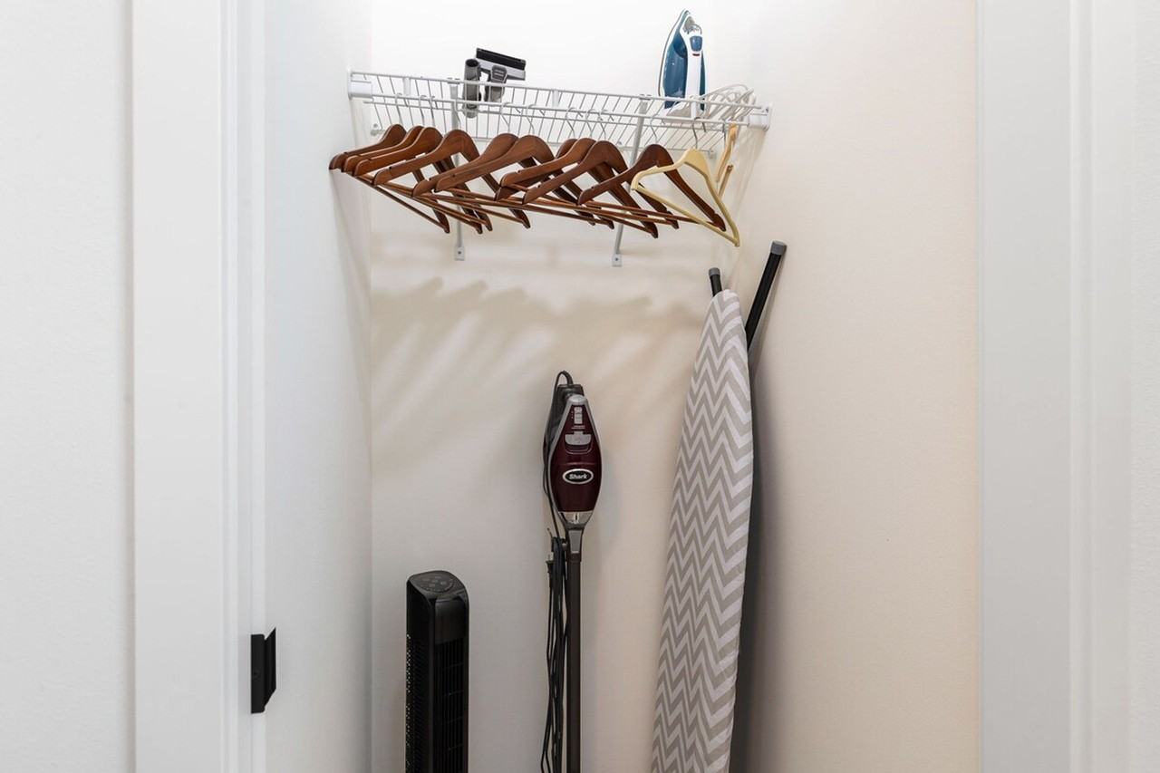 4404 37th Ave Sw #1054655P - Photo 7 of 38