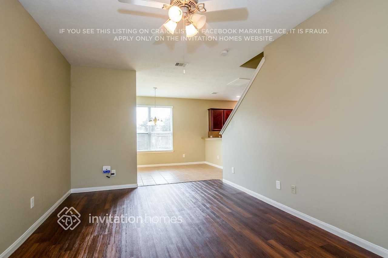 1023 Doubletree Glen Dr - Photo 3 of 13