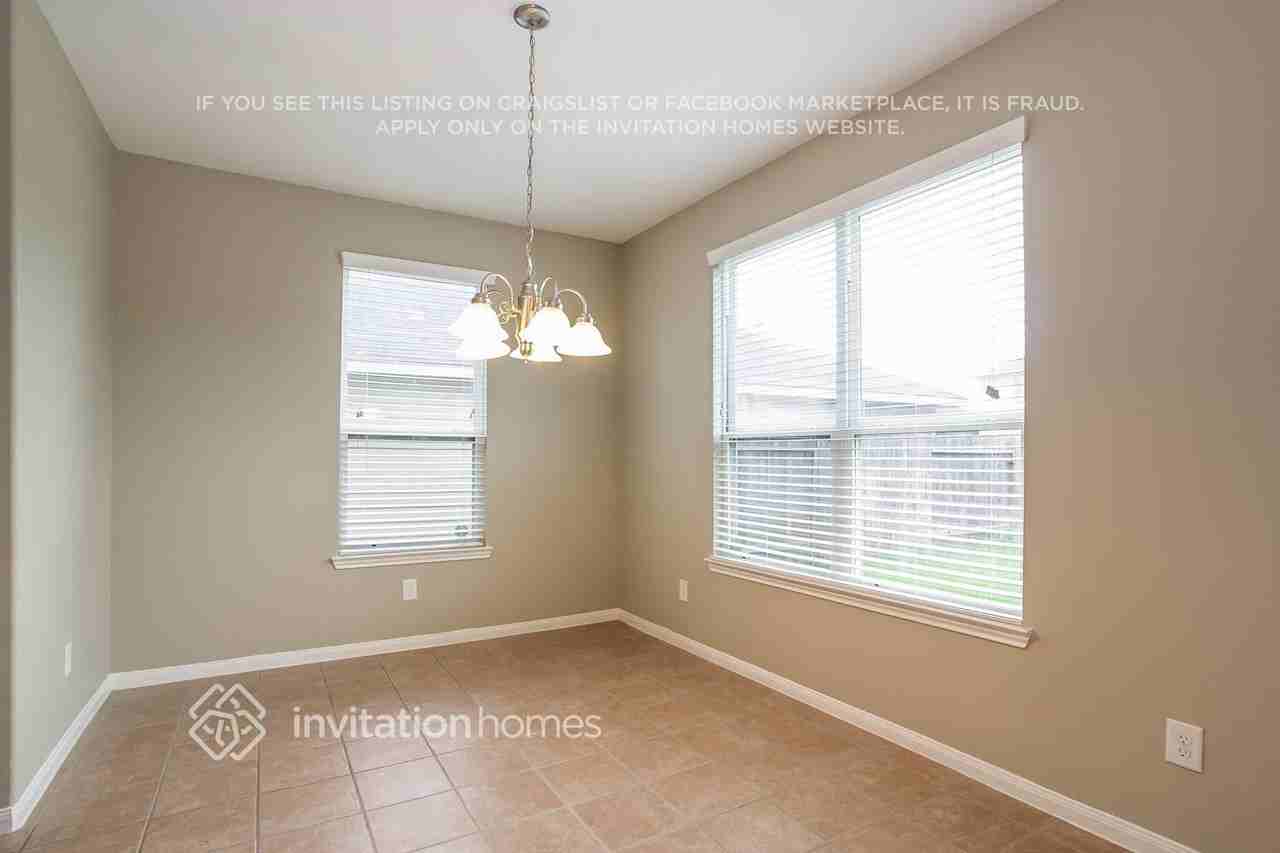 1023 Doubletree Glen Dr - Photo 4 of 13