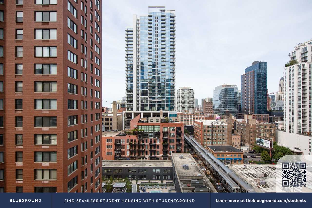 311 W Illinois St #119 - Photo 6 of 35