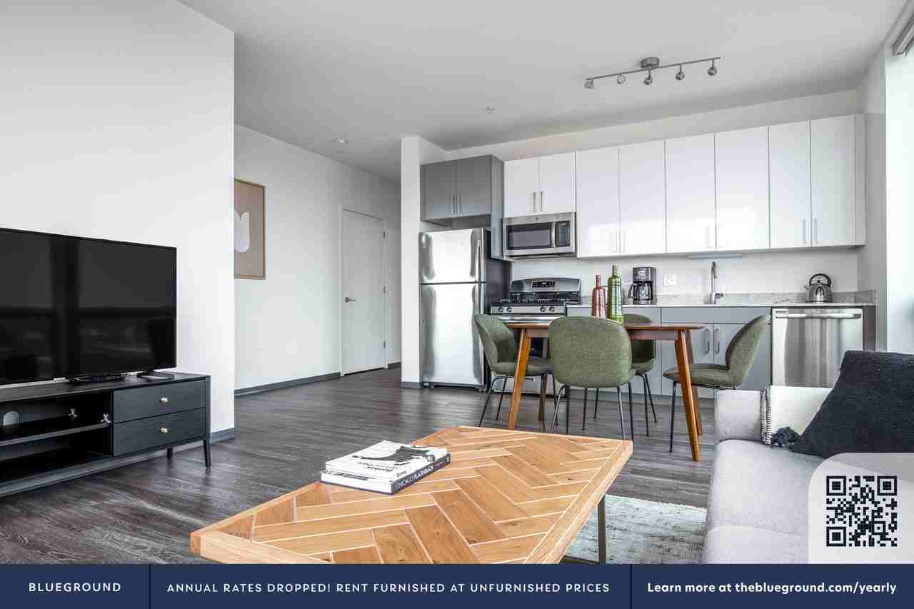 2340 North California Avenue - Photo 3 of 40