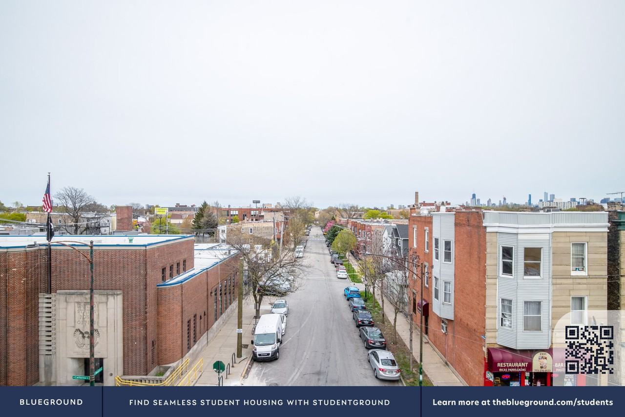 2340 North California Avenue - Photo 6 of 40