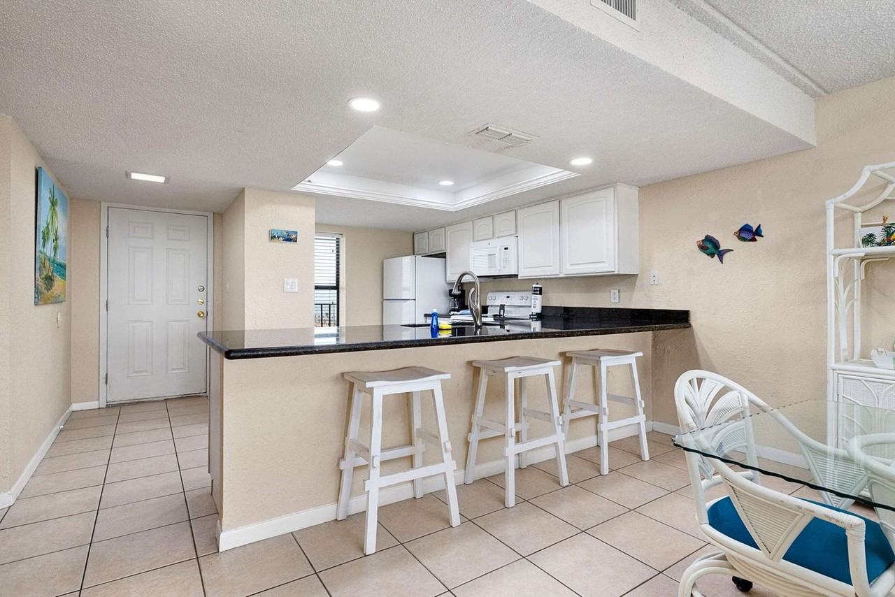 404 Padre Blvd #1507754P - Photo 6 of 13