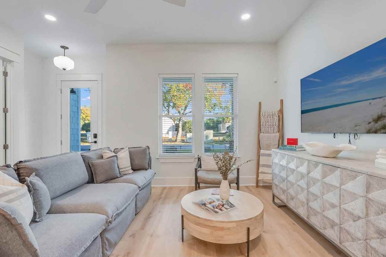 223 E Lakeshore Dr #1511640P - Photo 6 of 50