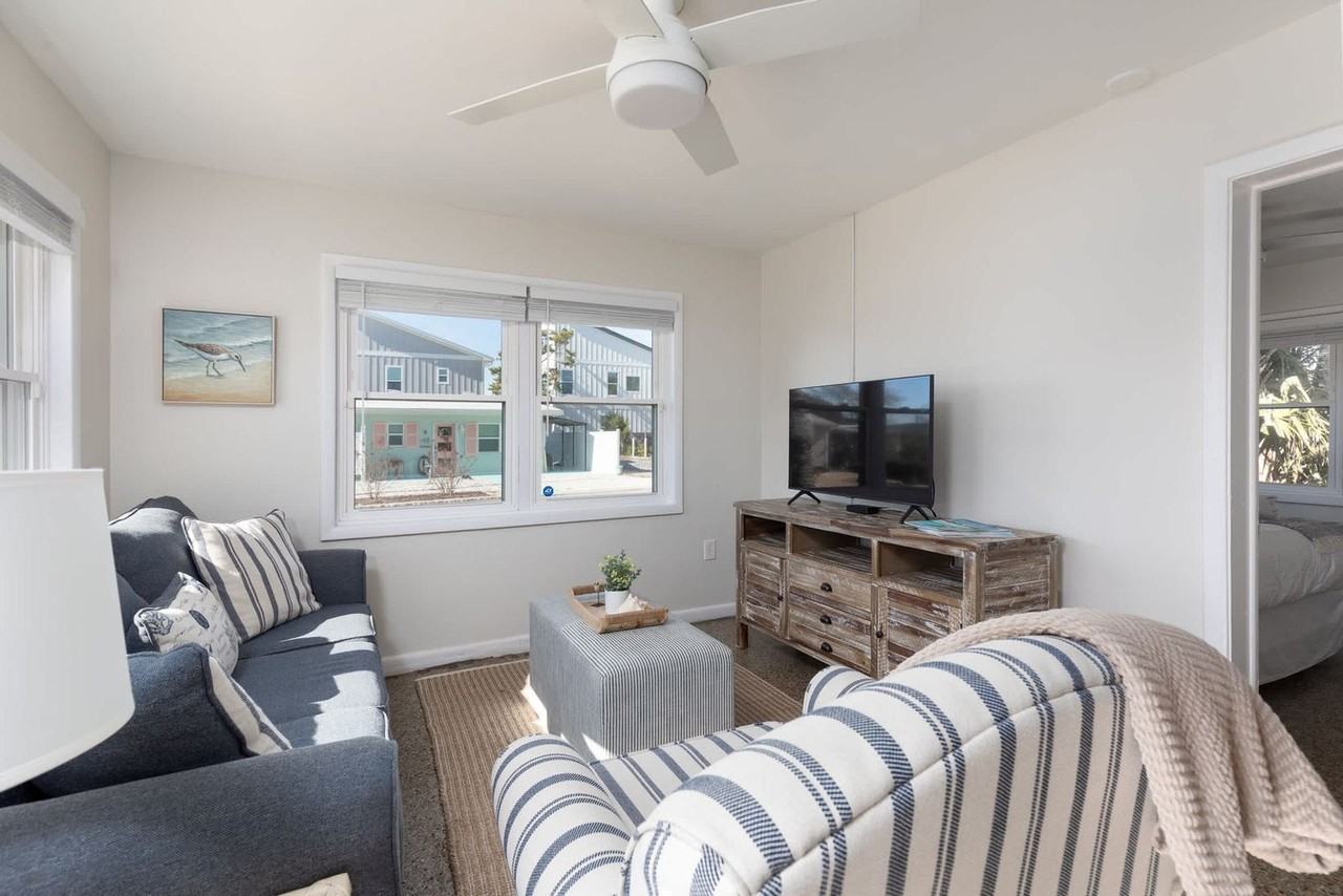 217 Carol Pl #1511630P - Photo 3 of 50