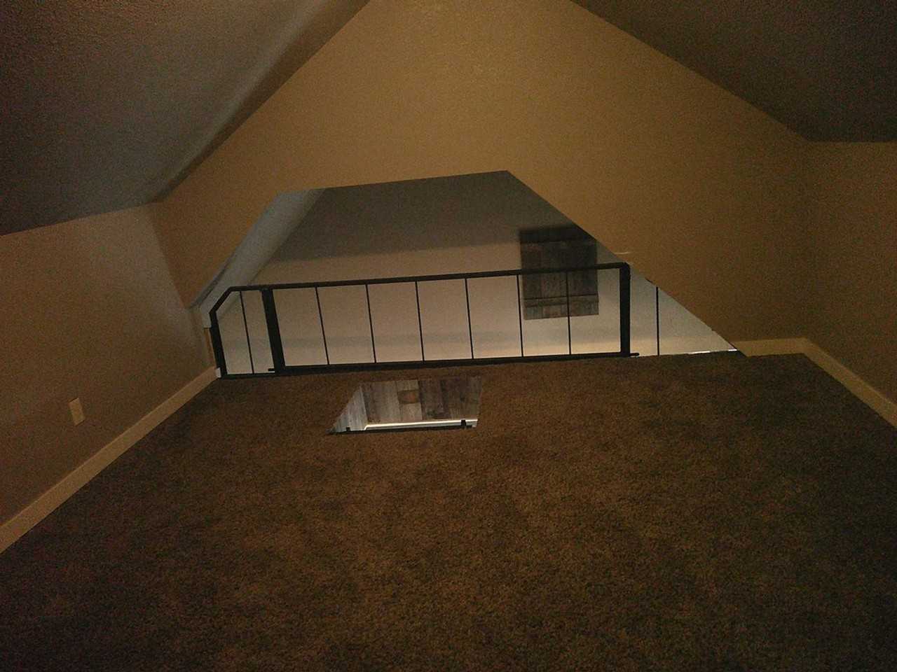 223 Wyoming Ave - Photo 5 of 6