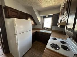 featured image of 937 Grove Ave