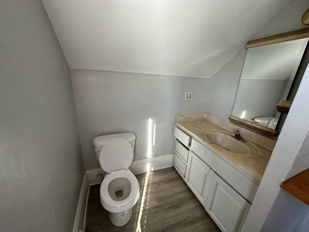 937 Grove Ave - Photo 6 of 12