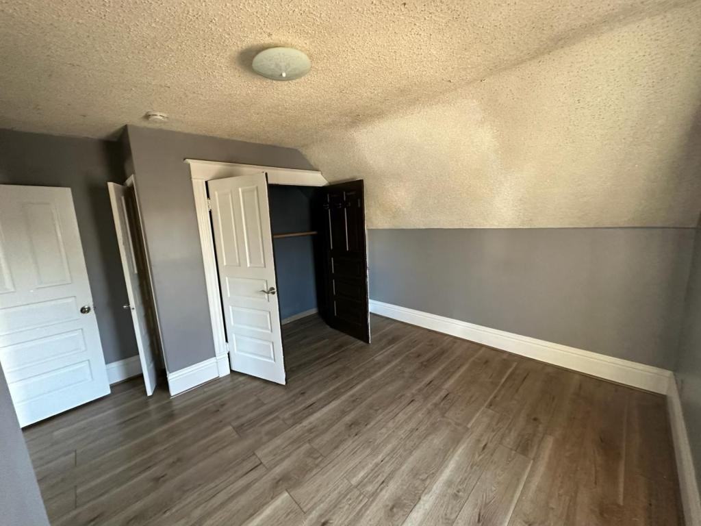 937 Grove Ave - Photo 7 of 12