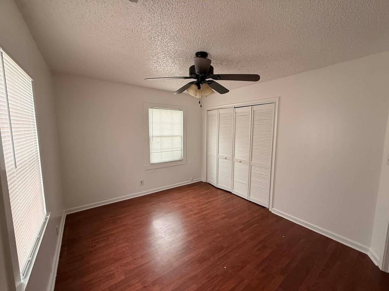 3503 W 43rd St - Photo 5 of 11