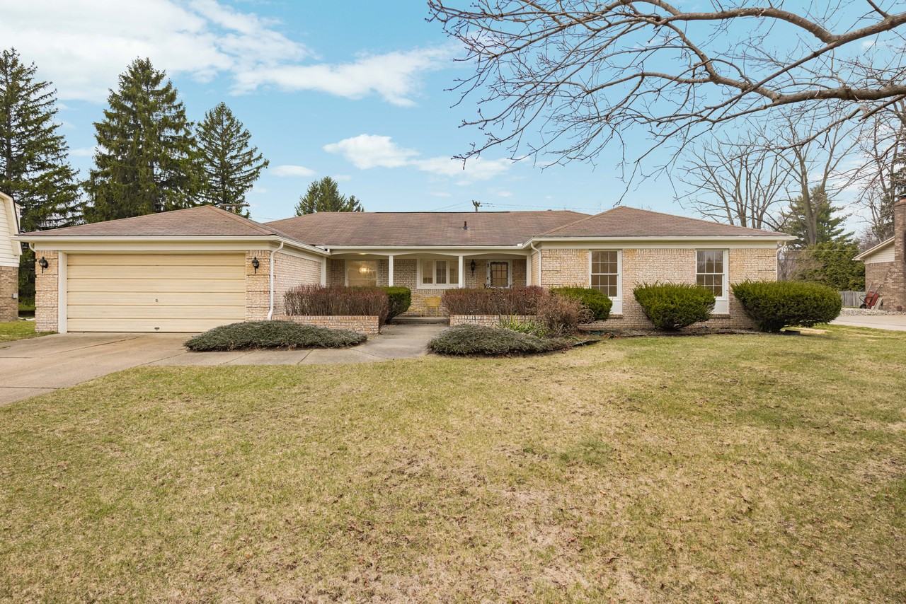 28977 Lake Park Drive - Photo 2 of 57