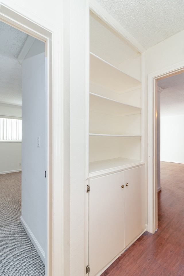 6199 Canterbury Dr #206 - Photo 3 of 20