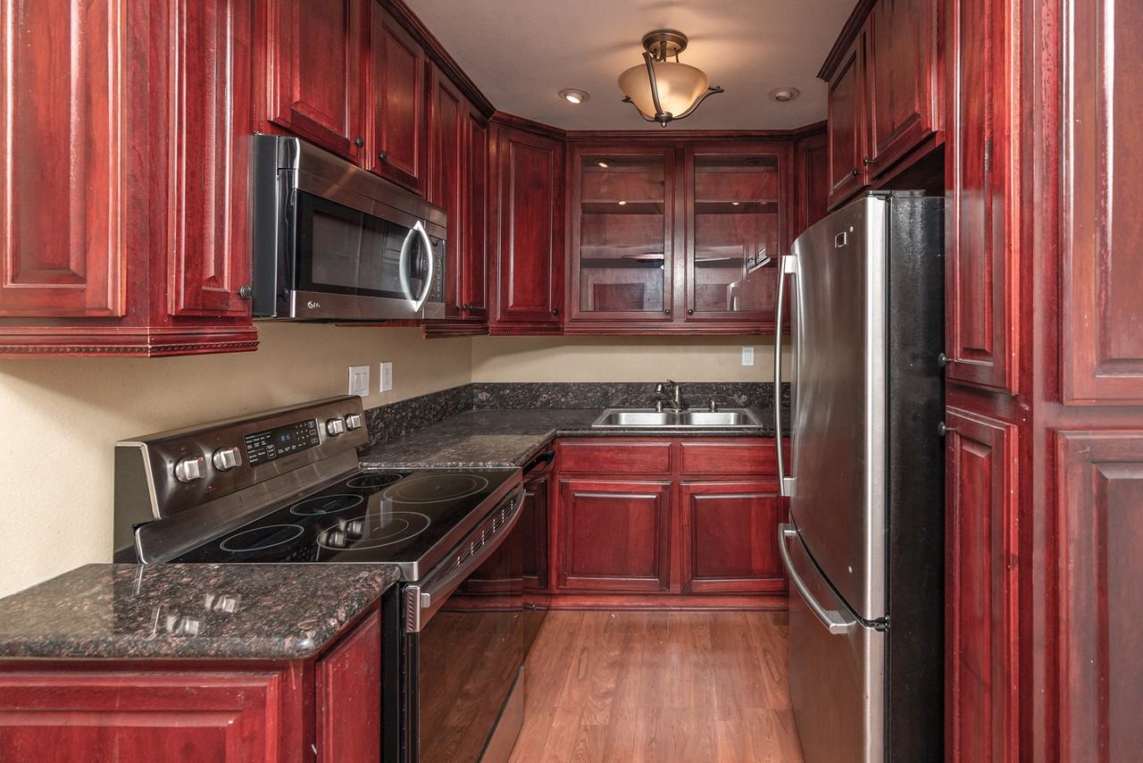 6199 Canterbury Dr #206 - Photo 5 of 20