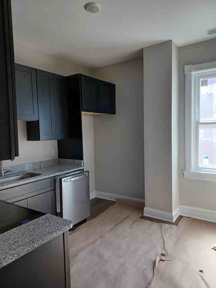 320 N Kent St #B - Photo 2 of 9