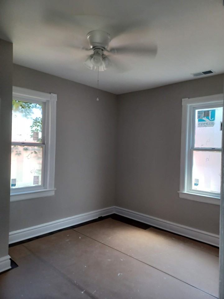 320 N Kent St #B - Photo 4 of 9