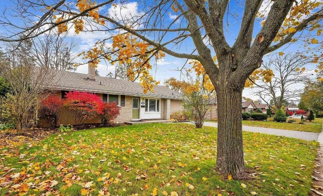 1252 Royal Drive - Photo 2 of 6