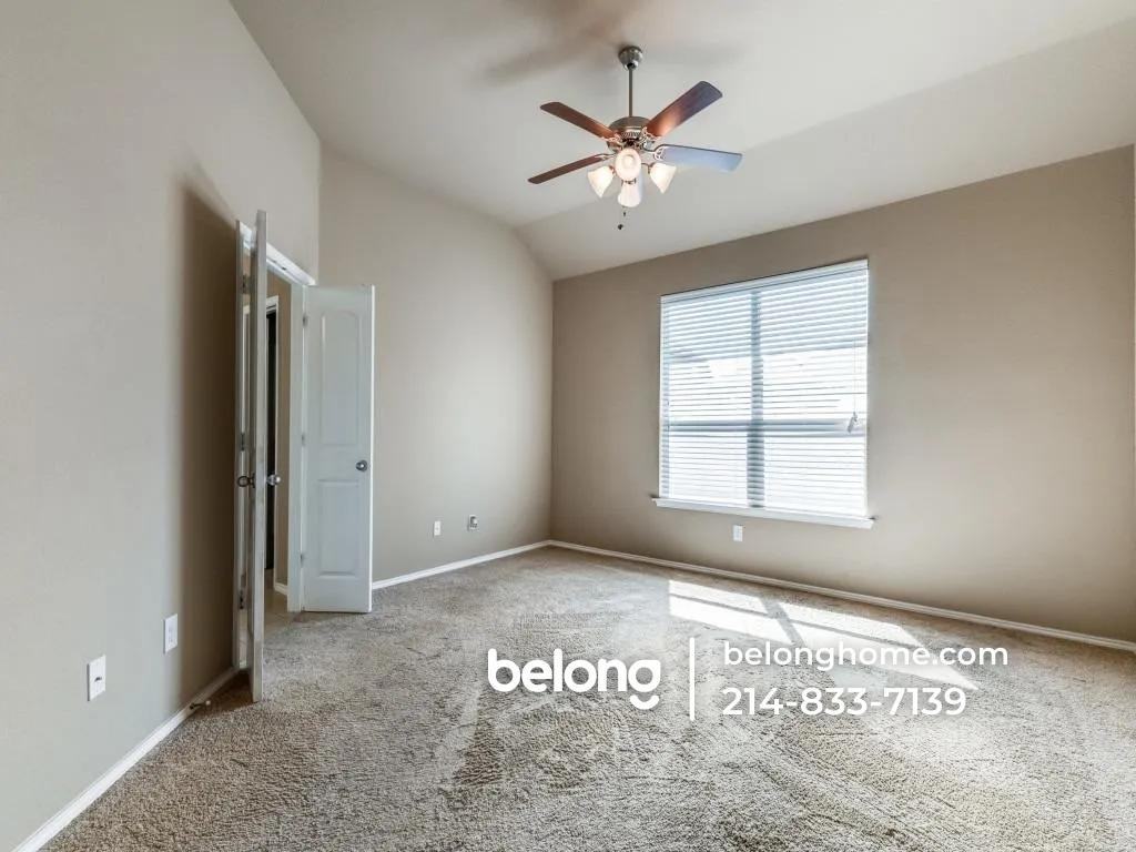 11608 Netleaf Ln - Photo 2 of 11