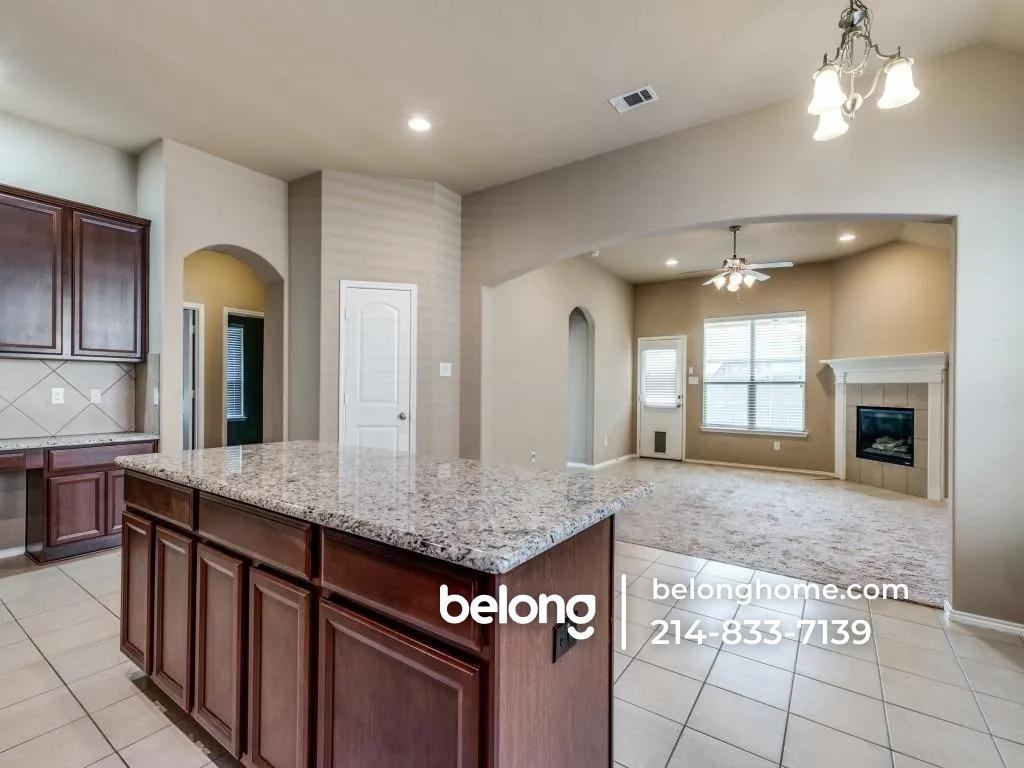 11608 Netleaf Ln - Photo 6 of 11