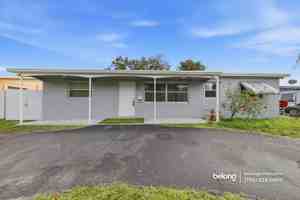 featured image of 980 Nw 200th Ter