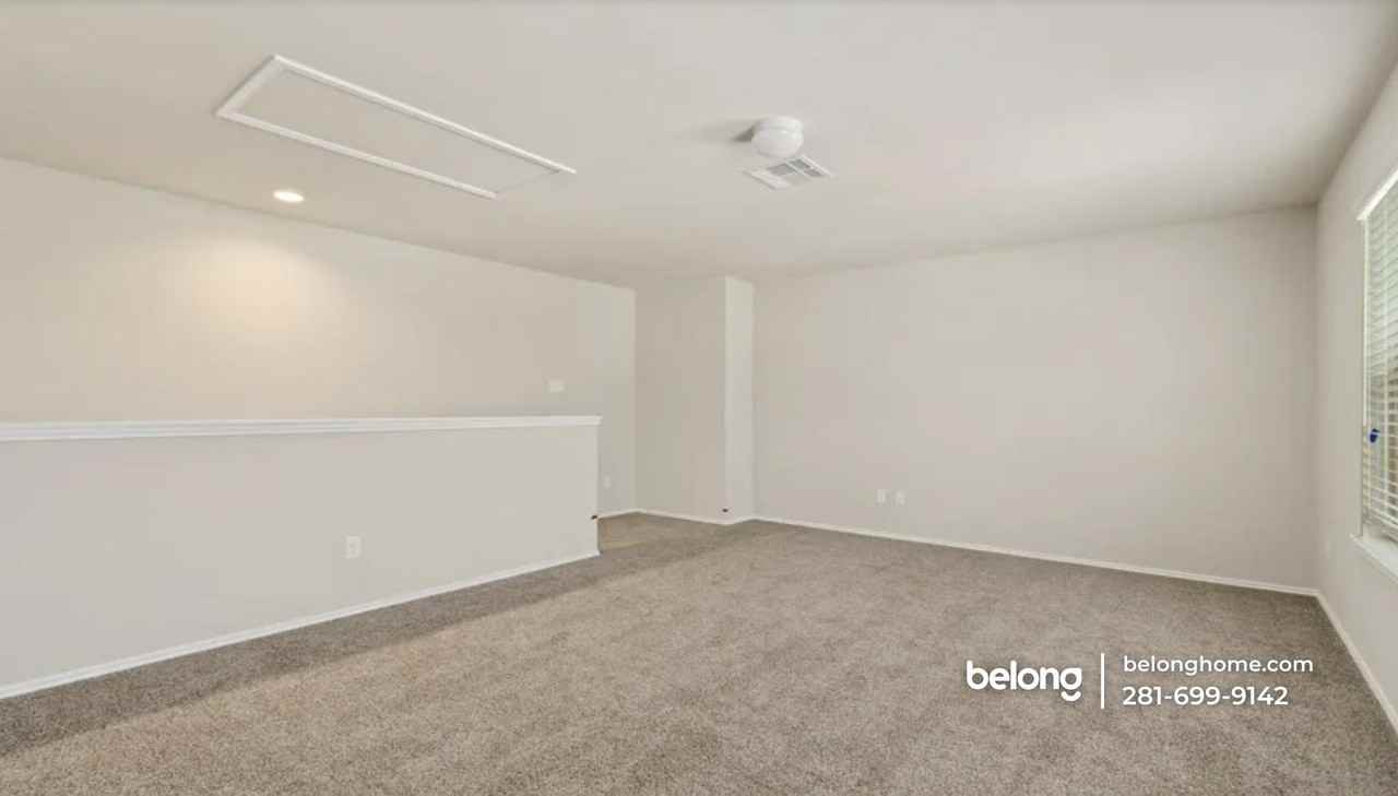 21349 Pine Mill Dr - Photo 4 of 18