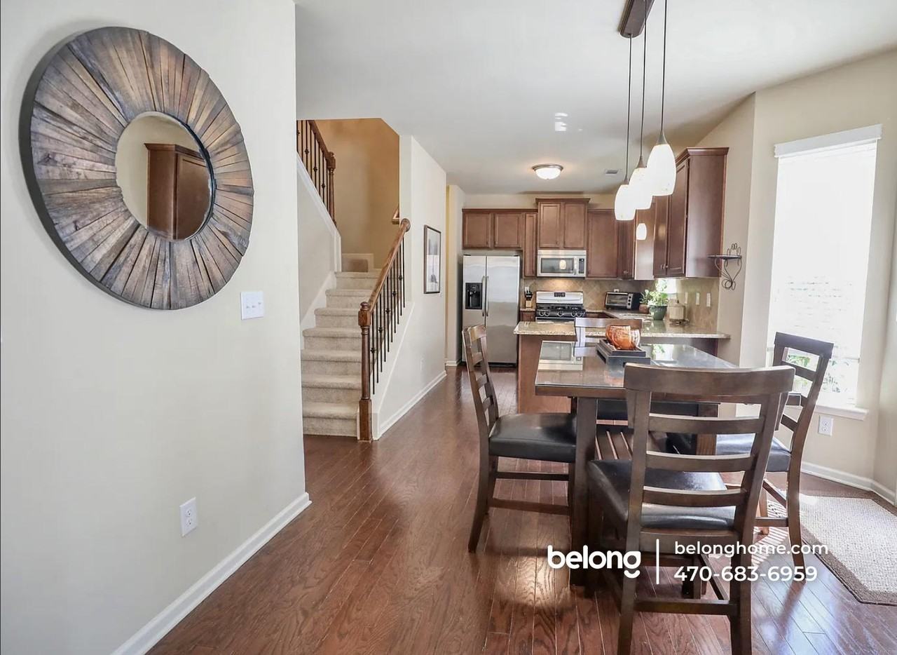 206 Manous Way - Photo 4 of 19