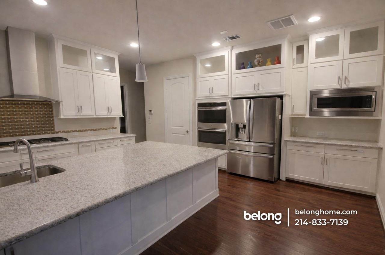 8417 Lewis Canyon Dr - Photo 2 of 9