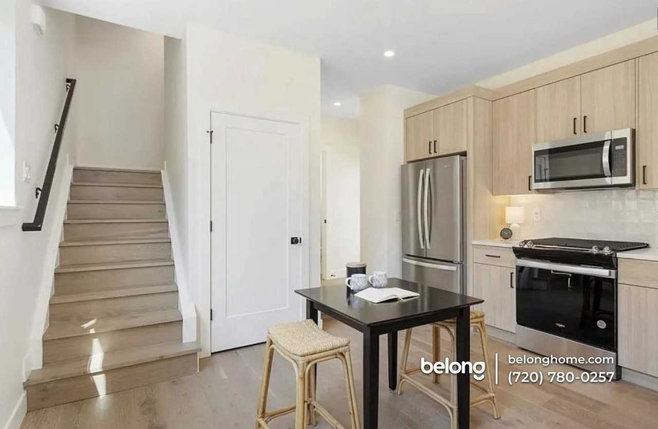 1415 Zenobia St - Photo 6 of 12