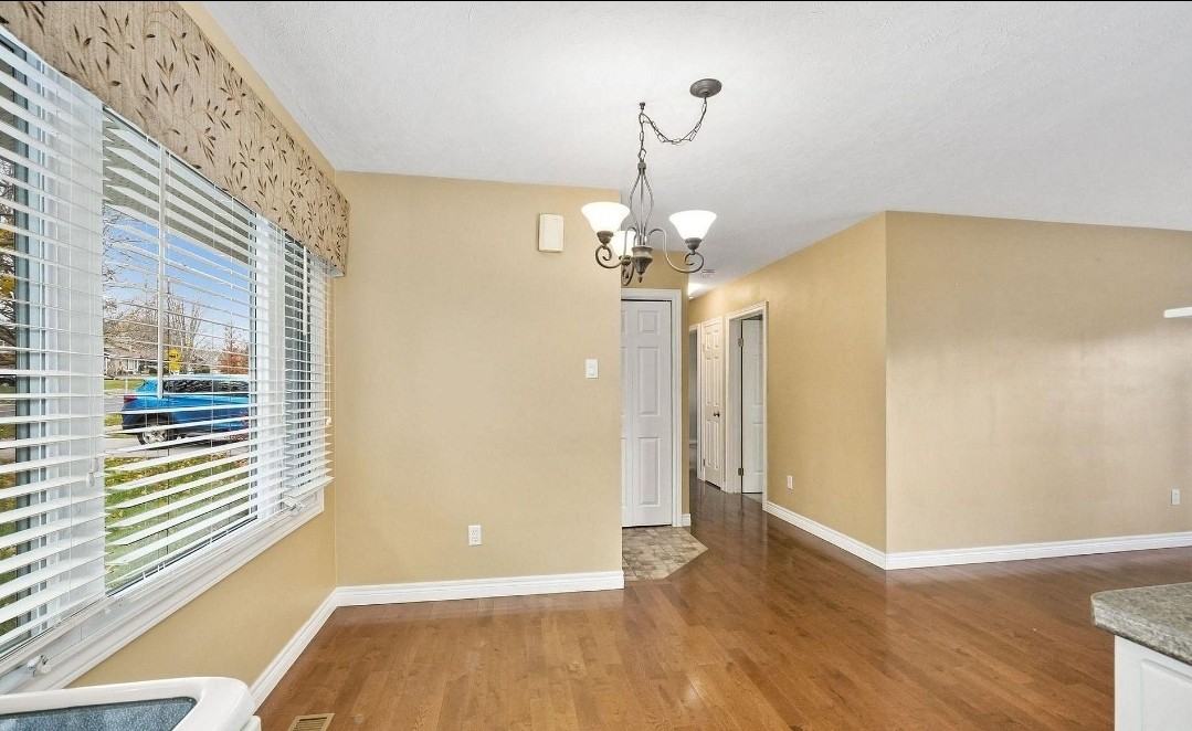 1252 Royal Drive - Photo 4 of 6