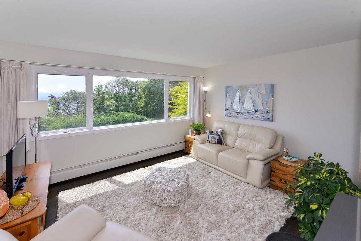 Royal Beach Apartments - Photo 6 of 31