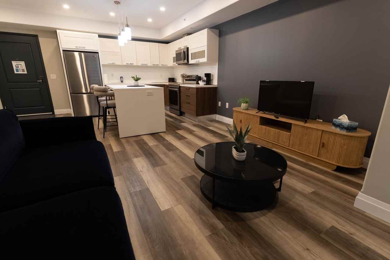 5971 Dorchester - Photo 6 of 50