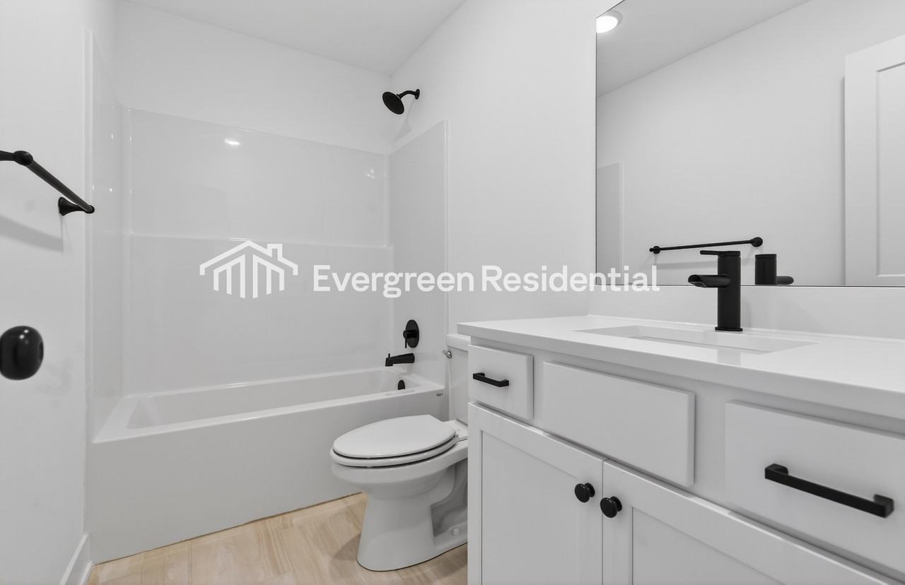 7013 Nw 82nd Ter - Photo 4 of 26