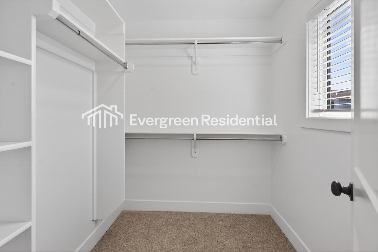 7013 Nw 82nd Ter - Photo 5 of 26