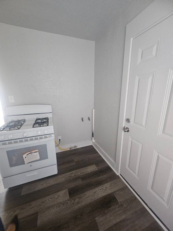 1311 Fred St - Photo 7 of 12
