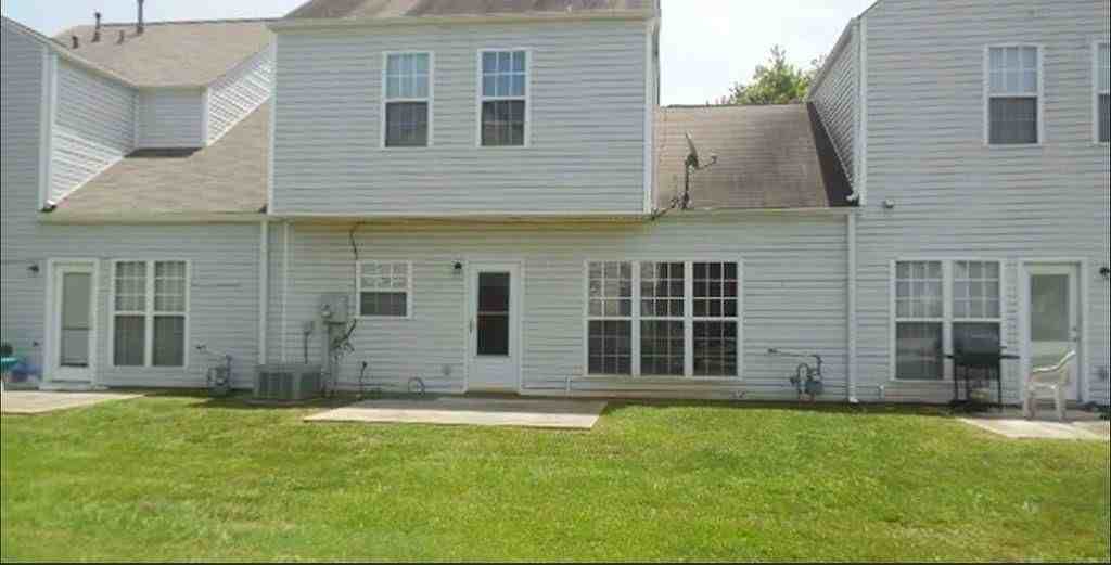 6701 Teresa Ln - Photo 2 of 12