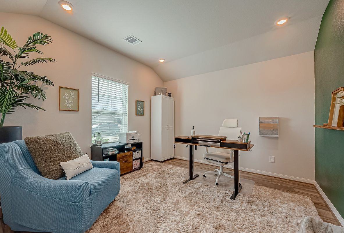 2114 Cherryvale Dr - Photo 2 of 42