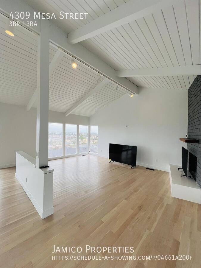 4309 Mesa St - Photo 4 of 29