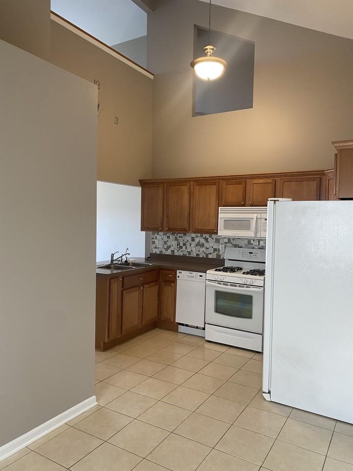 14630 Euclid St #1 - Photo 3 of 22