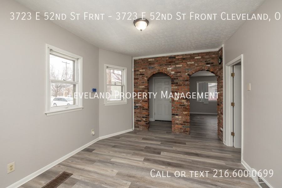 3723 E 52nd St Frnt - Photo 4 of 10