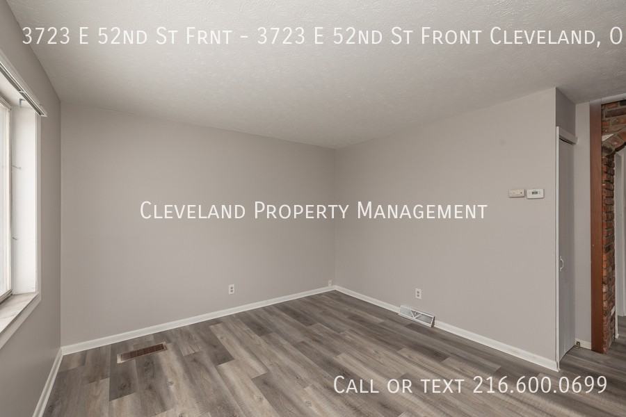 3723 E 52nd St Frnt - Photo 5 of 10