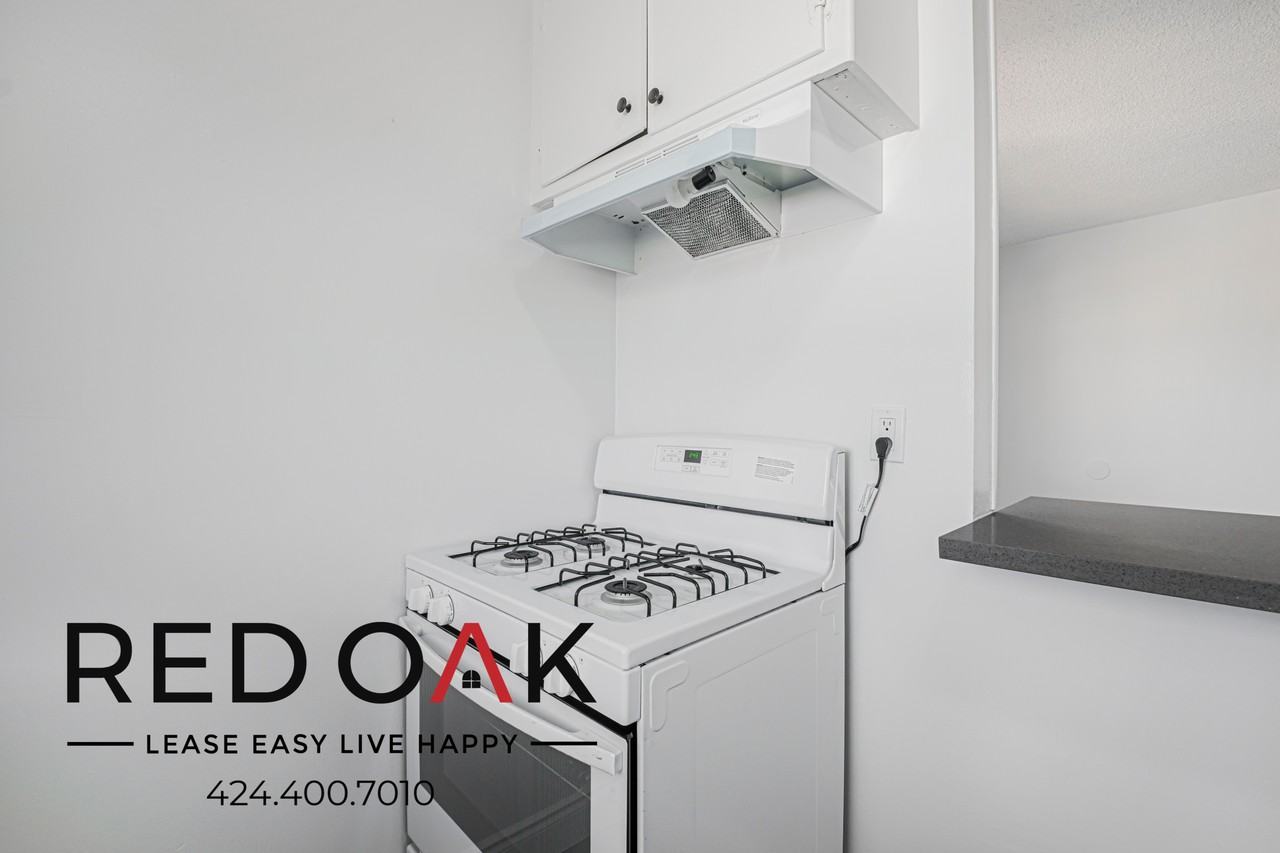 115 W Market St #6 - Photo 7 of 16