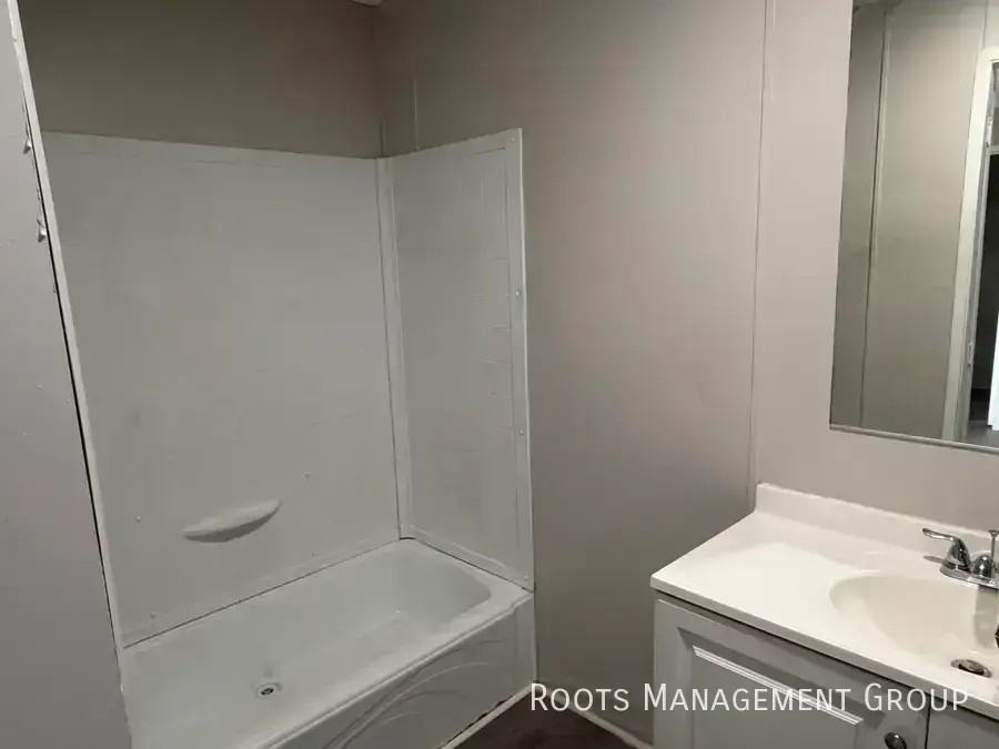 302 Carriage Lane Est #302 - Photo 7 of 13