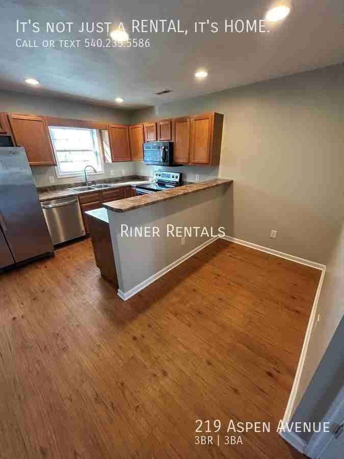 219 Aspen Ave - Photo 5 of 17