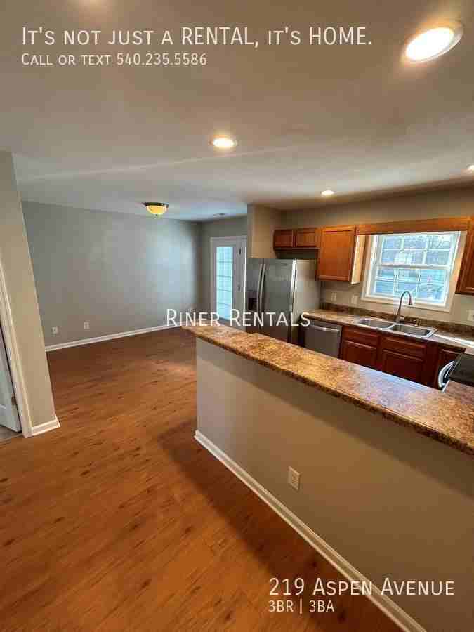 219 Aspen Ave - Photo 6 of 17