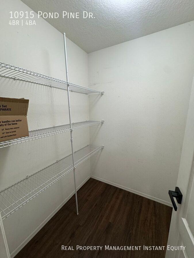 10915 Pond Pine Dr - Photo 5 of 29