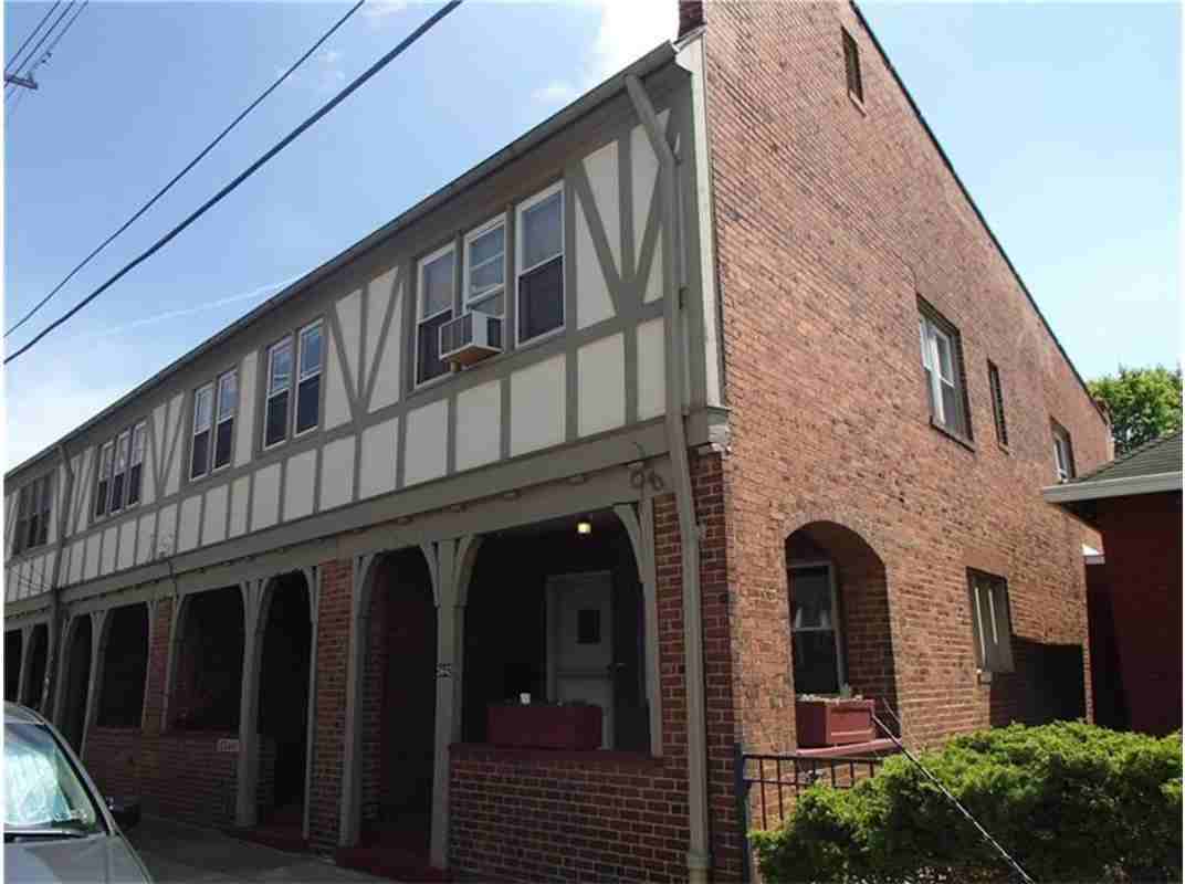 5642 Solway St - Photo 2 of 3