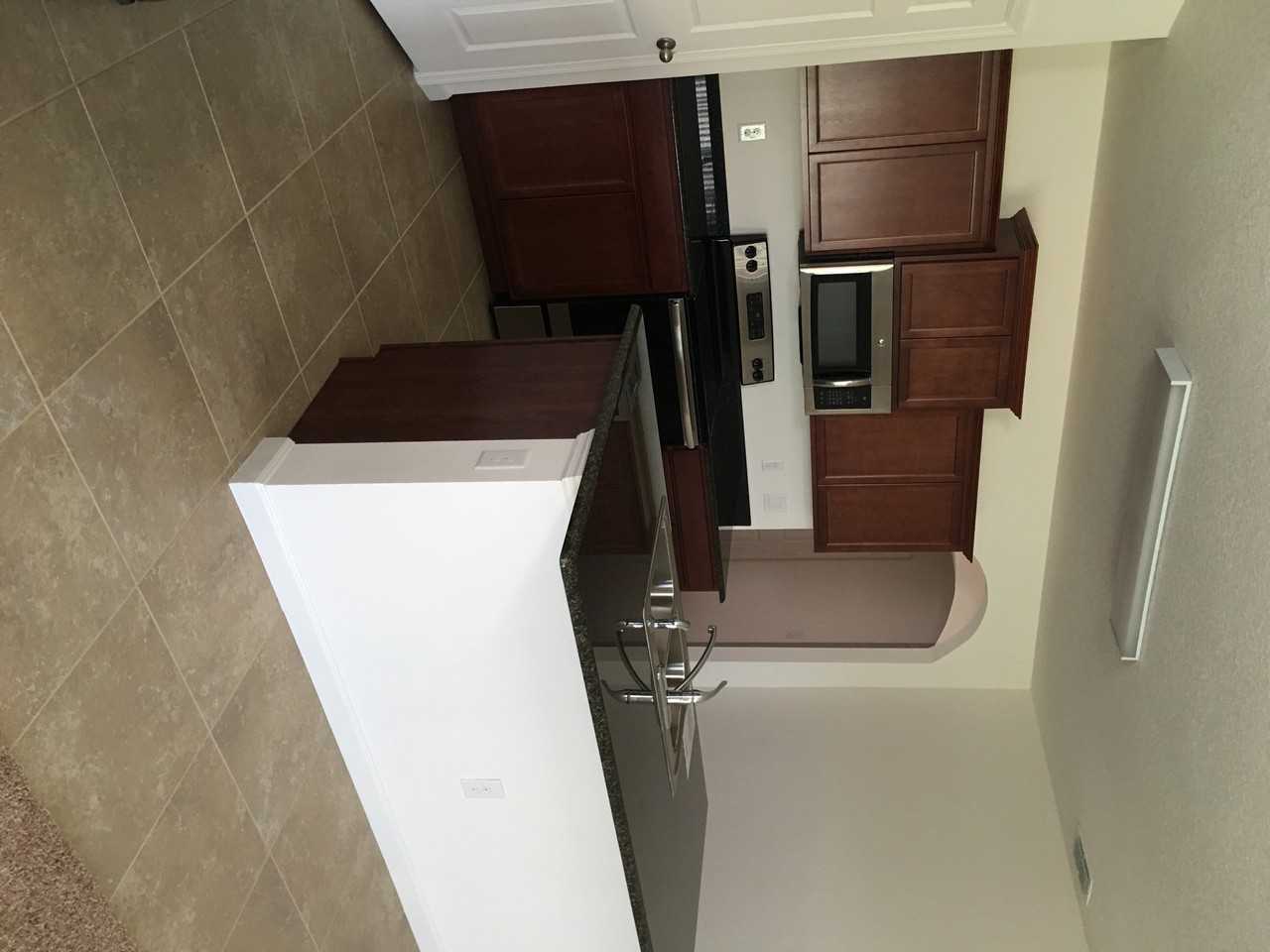 1522 Lexington Sq Sw - Photo 7 of 19