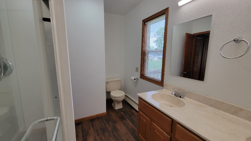 1512 Summer St - Photo 7 of 20