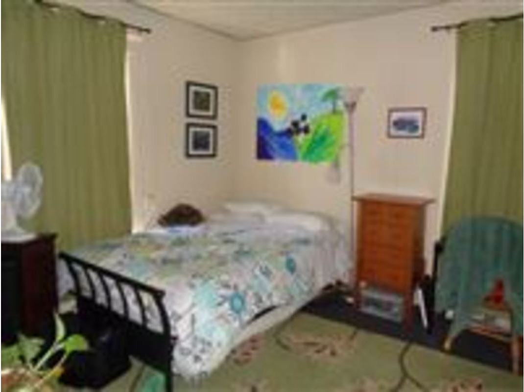 221 N Ashley St - Photo 6 of 9
