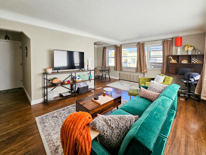 1520 Glencoe St #10 - Photo 5 of 14